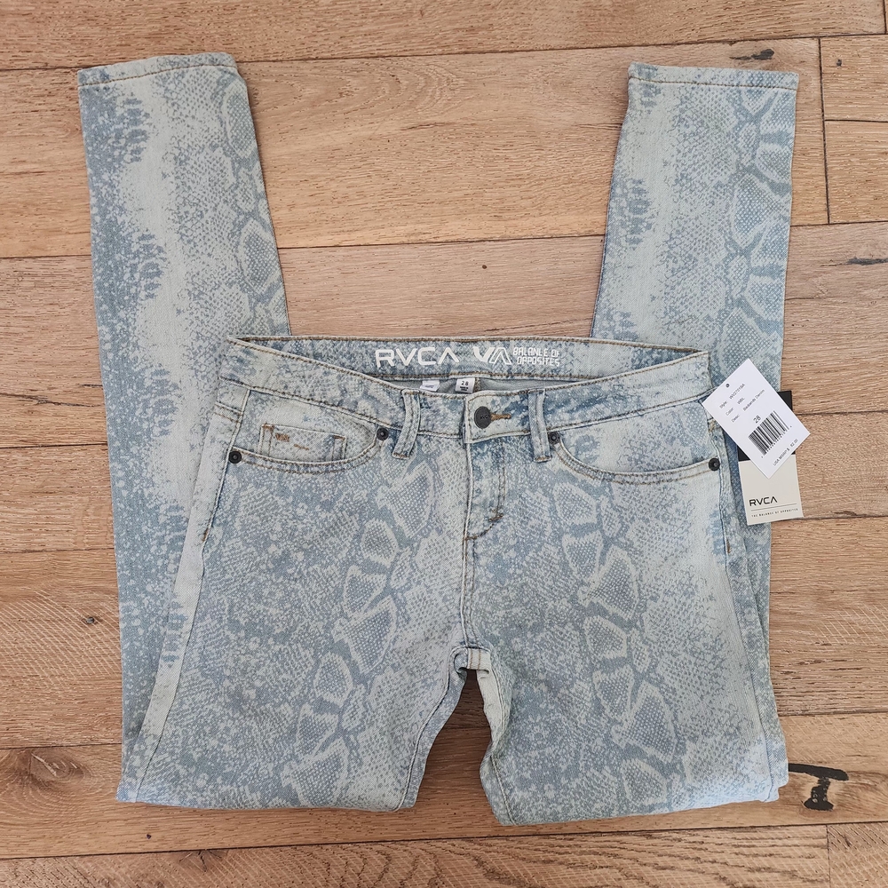 NWT RVCA Women's Badland Jeans Animal Snakeskin Skinny Jeans Indie Streetwear